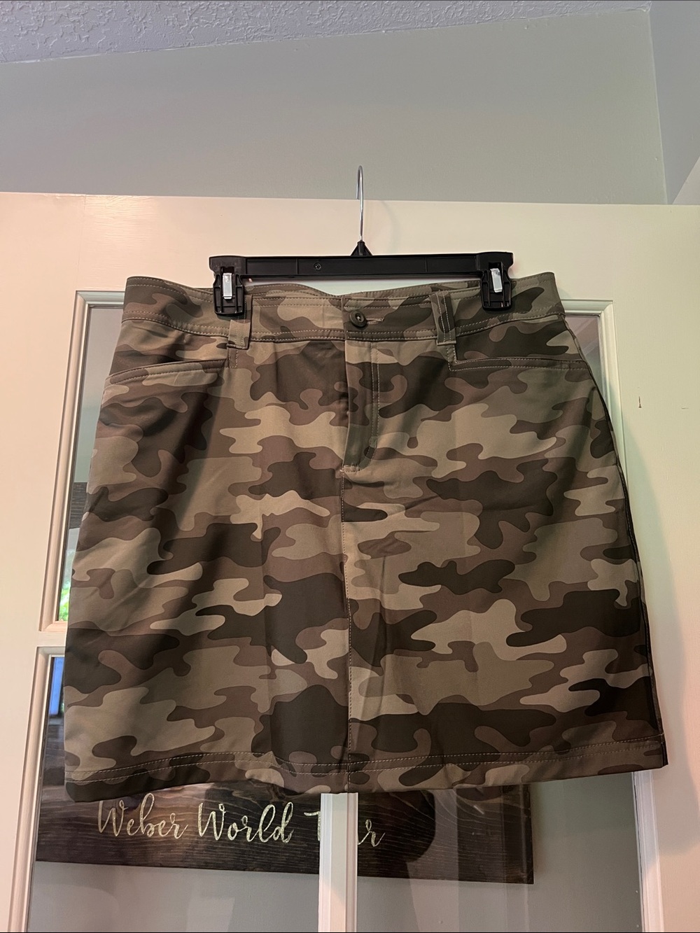 Eddie Bauer Army Green Camo Print Stretch Adventurer 2.0 Skort Shorts 10